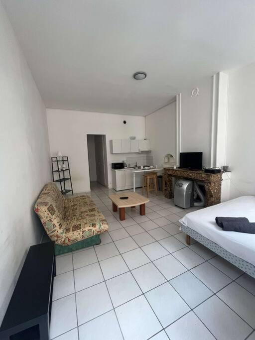 Apartmán Le Monnai Nîmes Exteriér fotografie