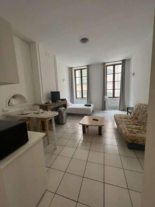 Apartmán Le Monnai Nîmes Exteriér fotografie